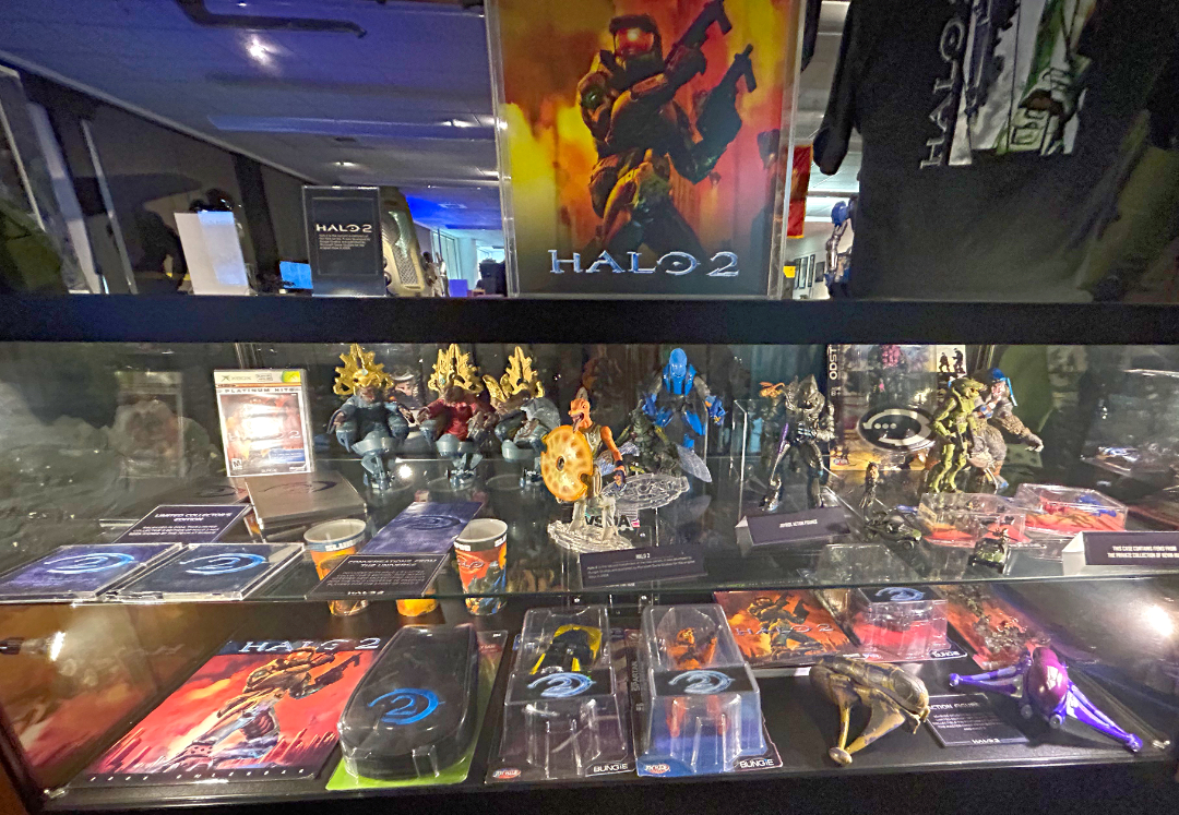 Halo 2 shelf