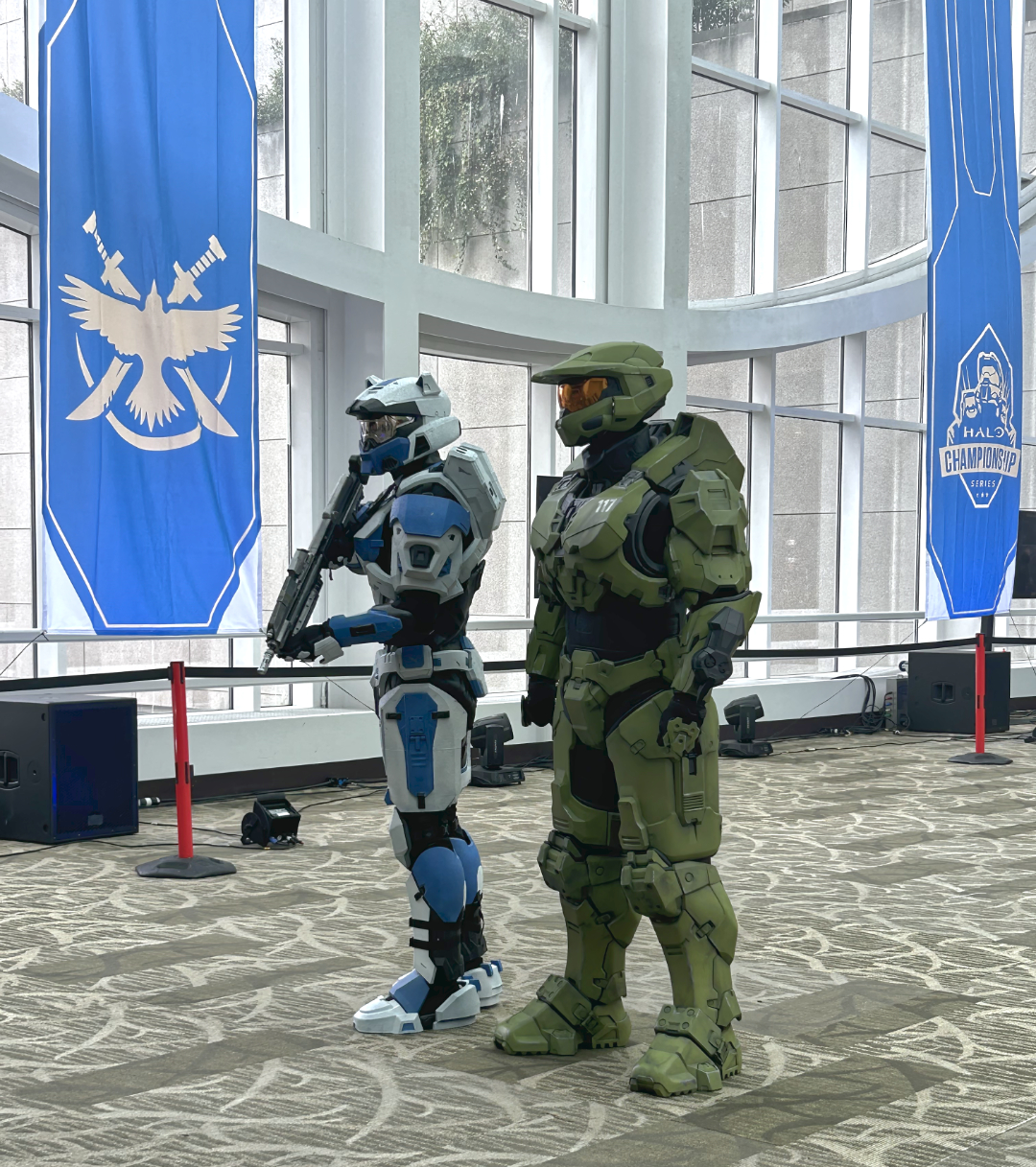 Spartan in Mark-VII armor next to Master Chief.