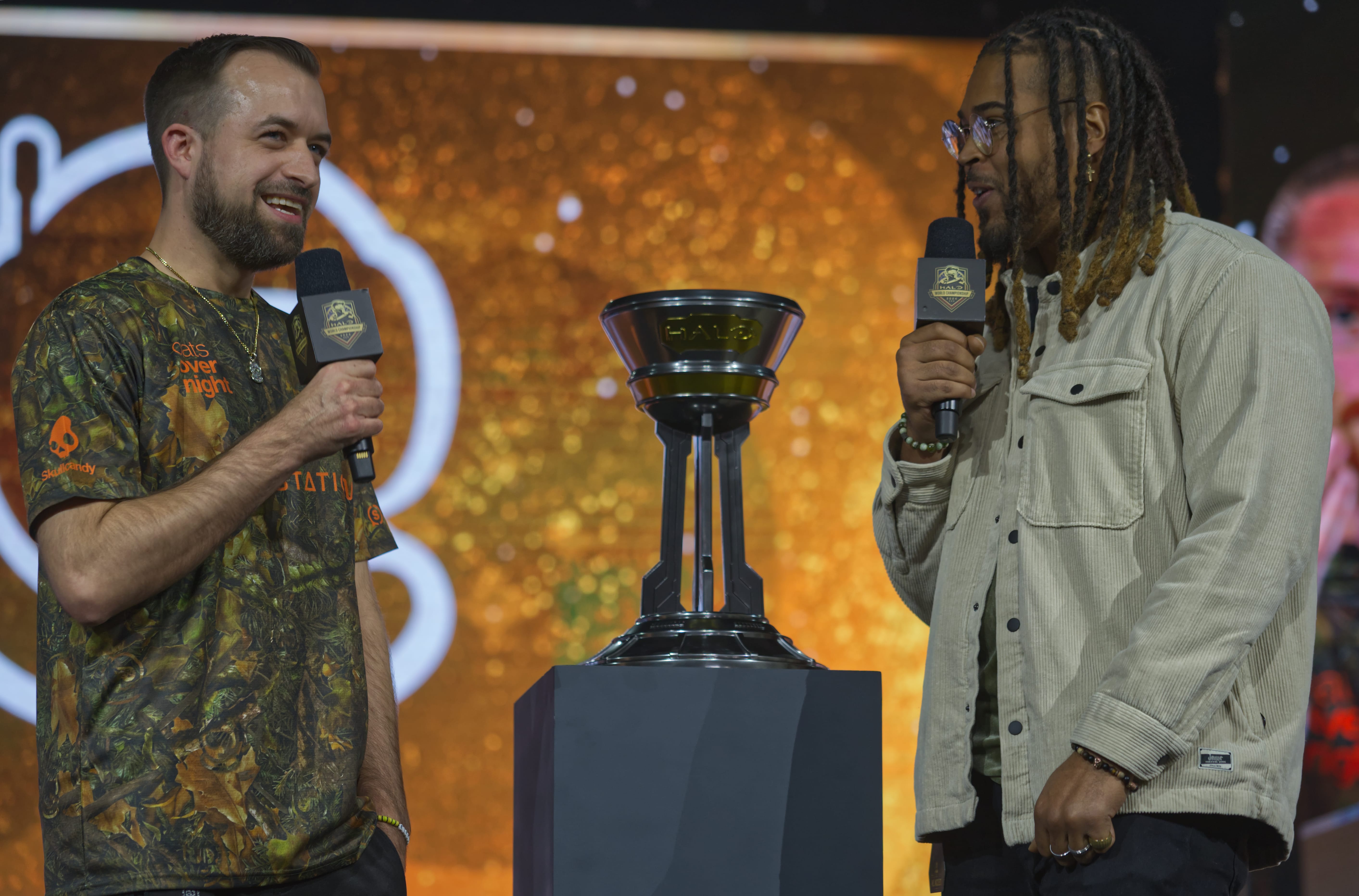 Elamite and Blaze next to the Halo World Championship trophy.