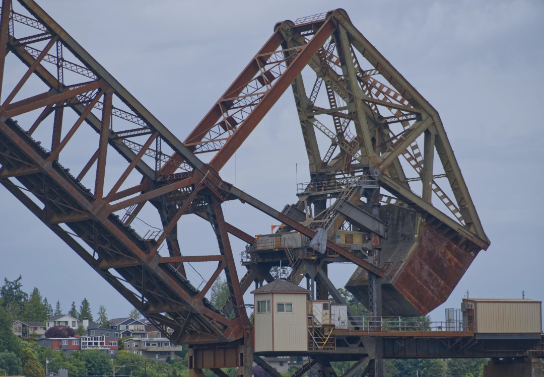 Close-up of a bridge lifted above the canal.